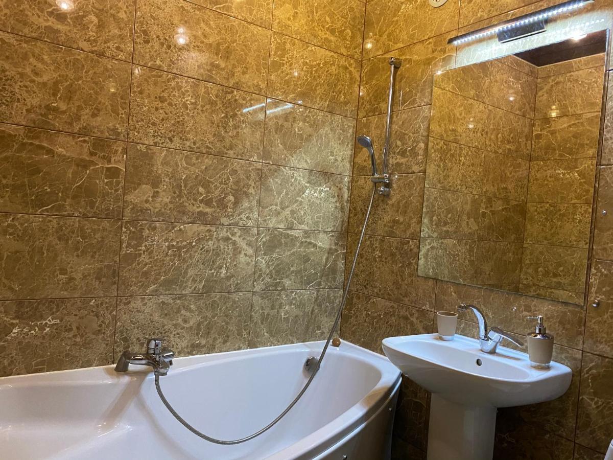 New Apartments With Panoramic Views On Avenue Nauky Charkov Buitenkant foto
